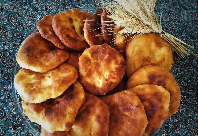 توتک یا نان ییلاقی؛ شیرینی سنتی کرجی ها + طرز تهیه