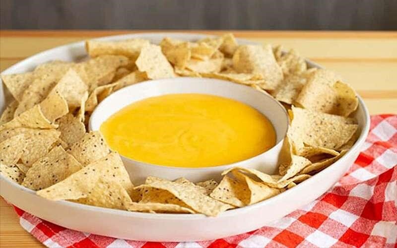 طرز تهیه سس دیپ پنیر رستورانی در خانه